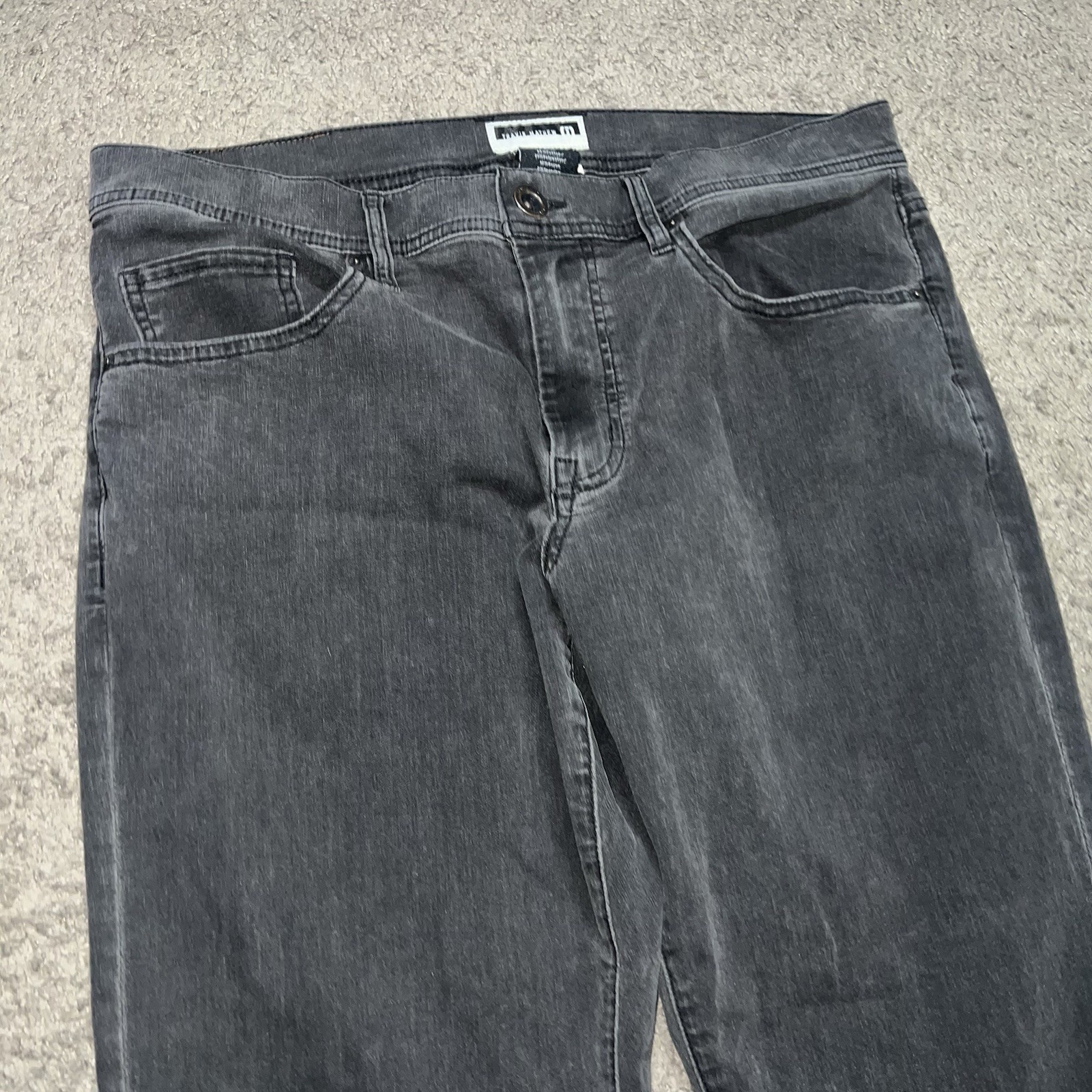 Travis Mathew Jeans Mens 32x32 Black 5 Pocket Straight Denim Dark Wash Legacy